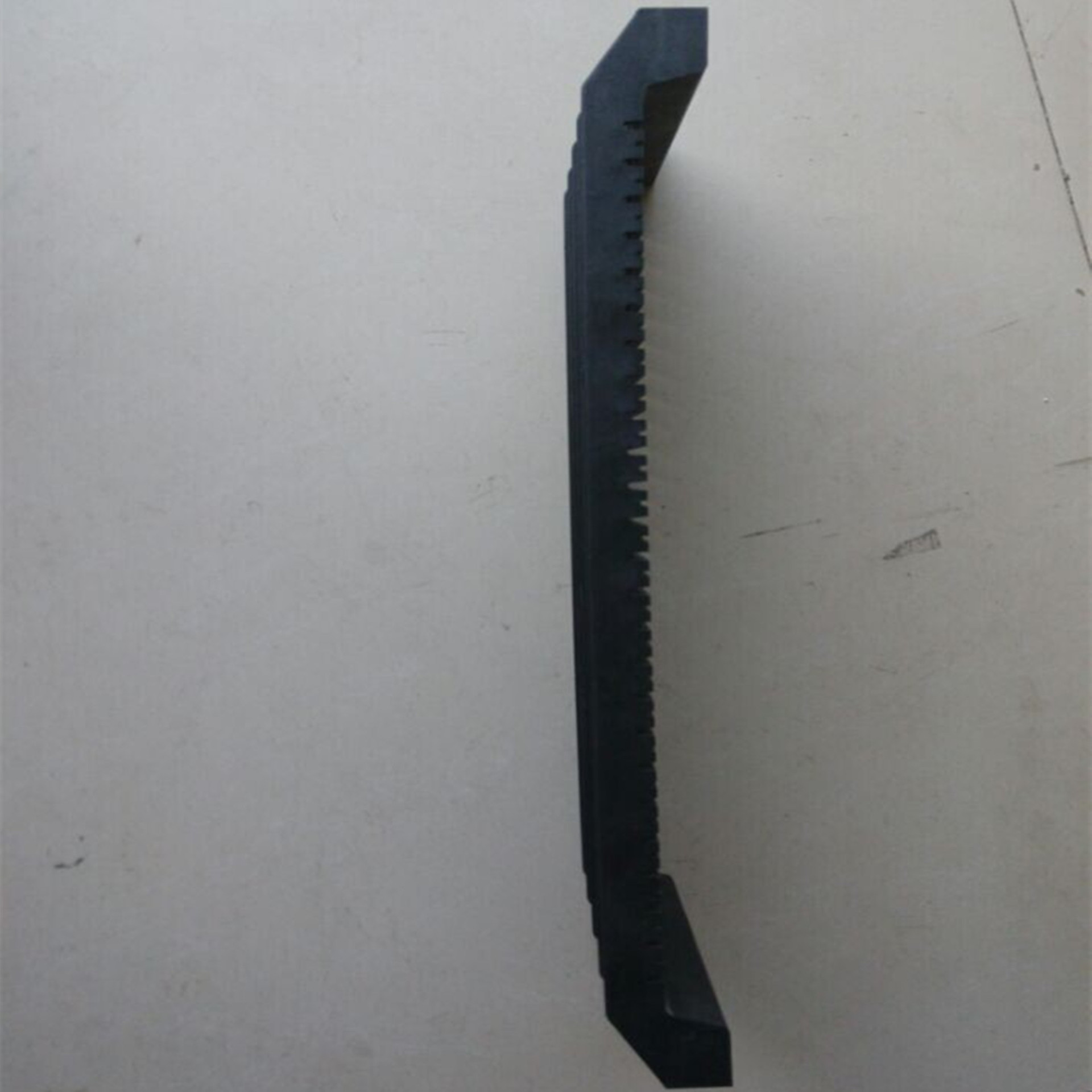U型板3