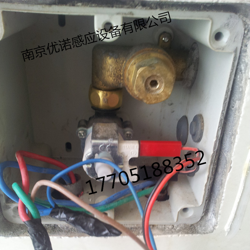 现场维修图1_副本