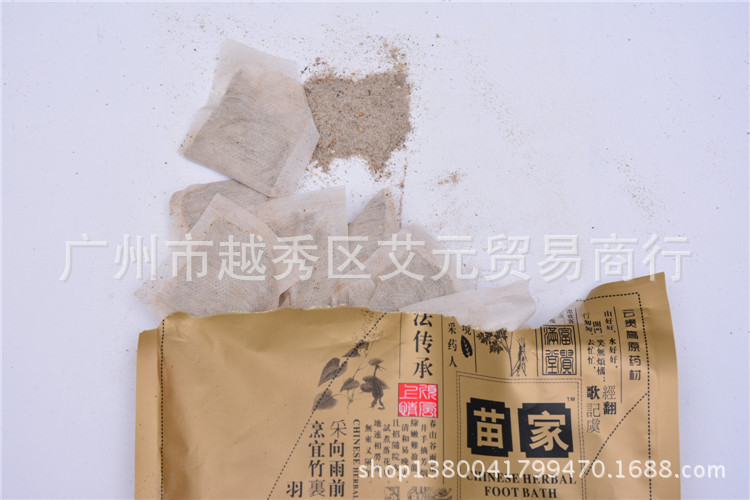 廠家批發(fā)袋裝老苗湯泡腳粉 苗家足浴養(yǎng)生秘方中藥泡腳祛臭養(yǎng)身