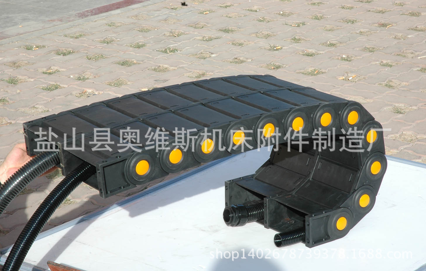 塑料拖链批发厂家 坦克链生产厂家