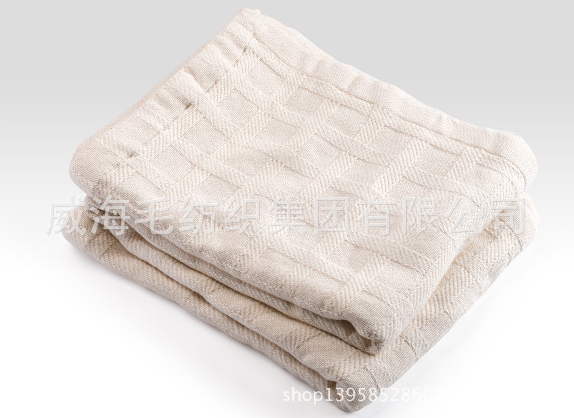 natural_wool_cotton_wicker_bla