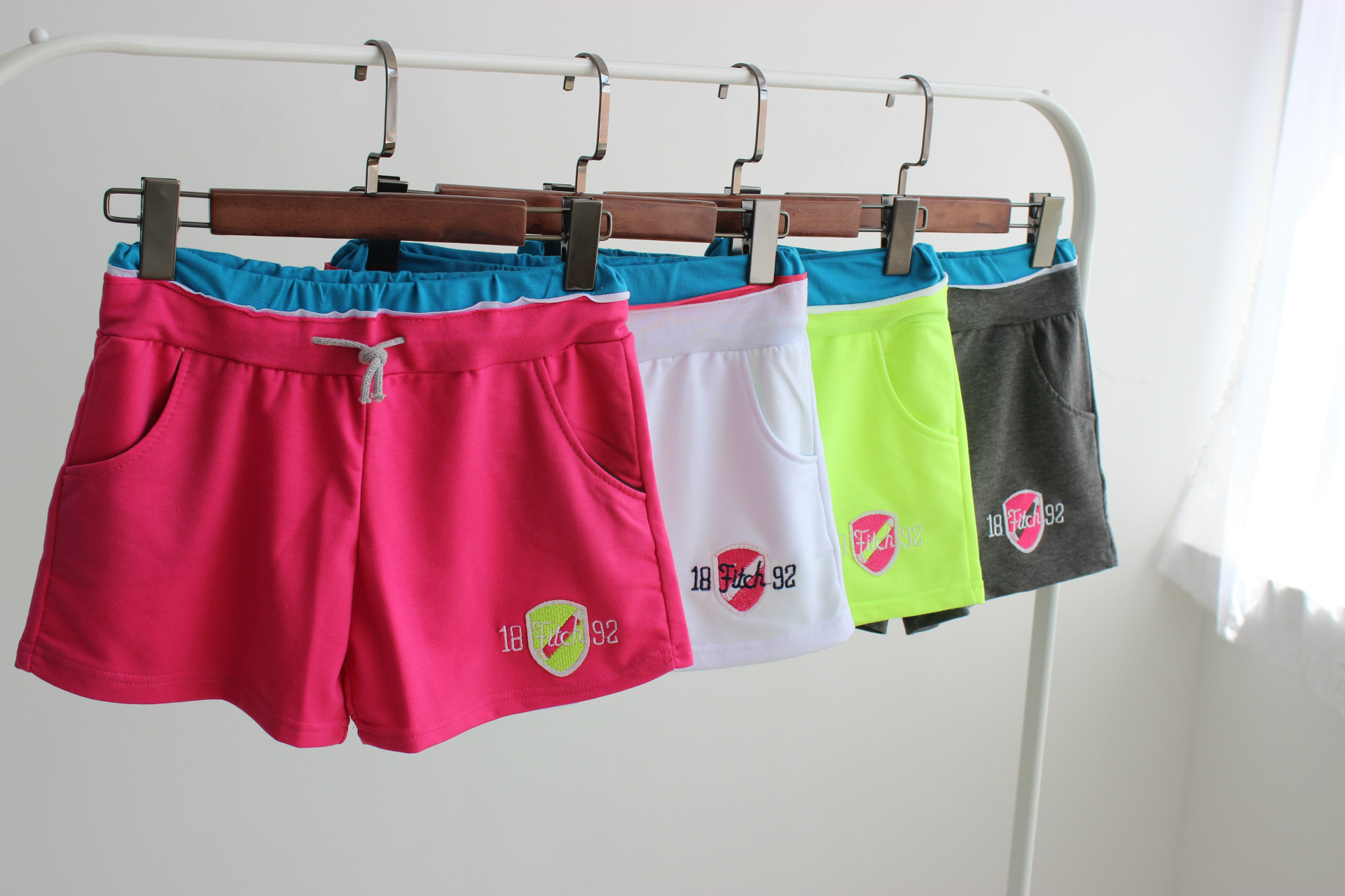 【<em>夏</em>款女式运动<em>短裤女</em>热裤 <em>棉休闲</em>瑜伽<em>短裤</em>女