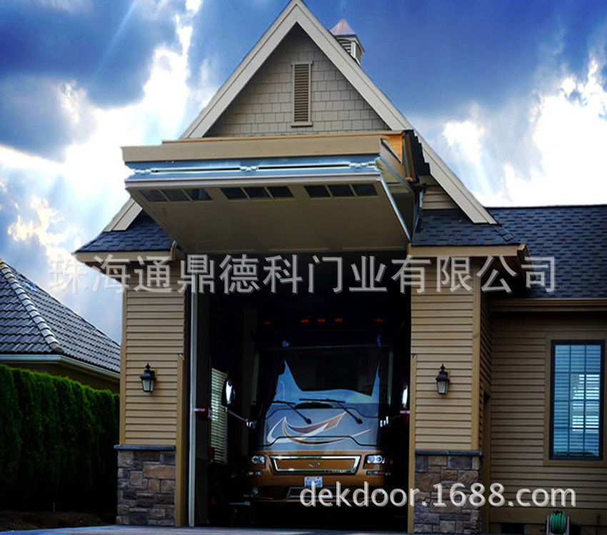 供应车库\/飞机库上折门 电动双折叠门 做工精细