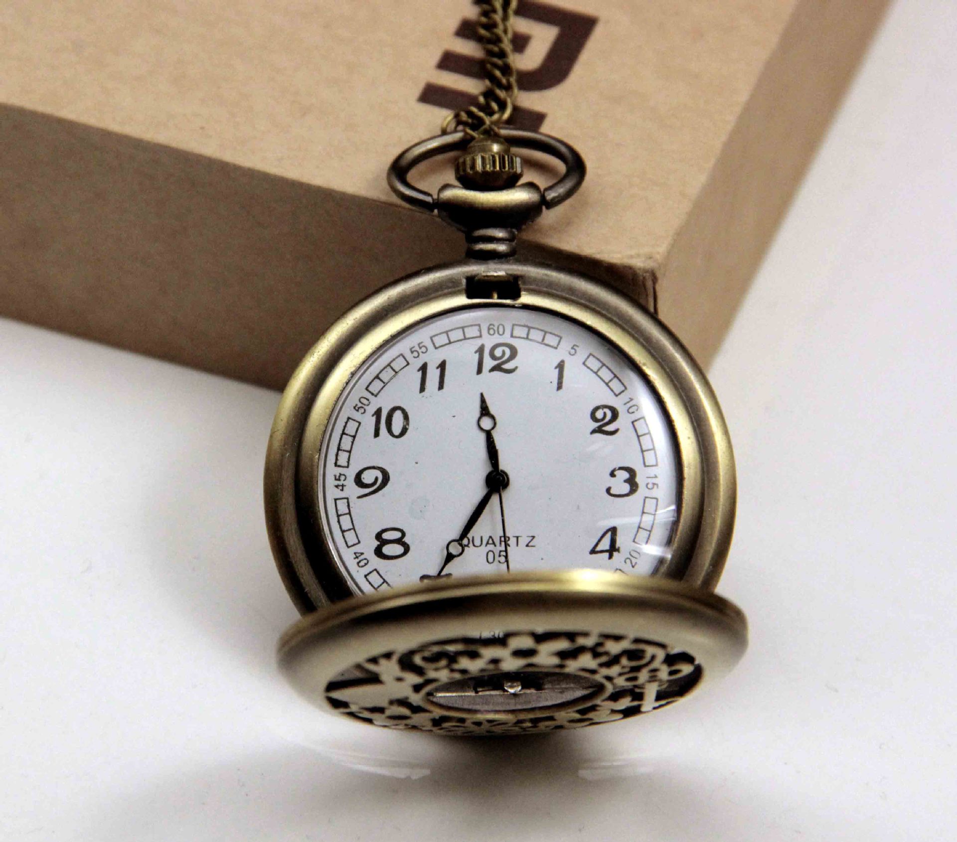 Animation surrounding wholesale Again  Pocket Watch wholesale Attack giant Pocket Watch comic Pocket Watch