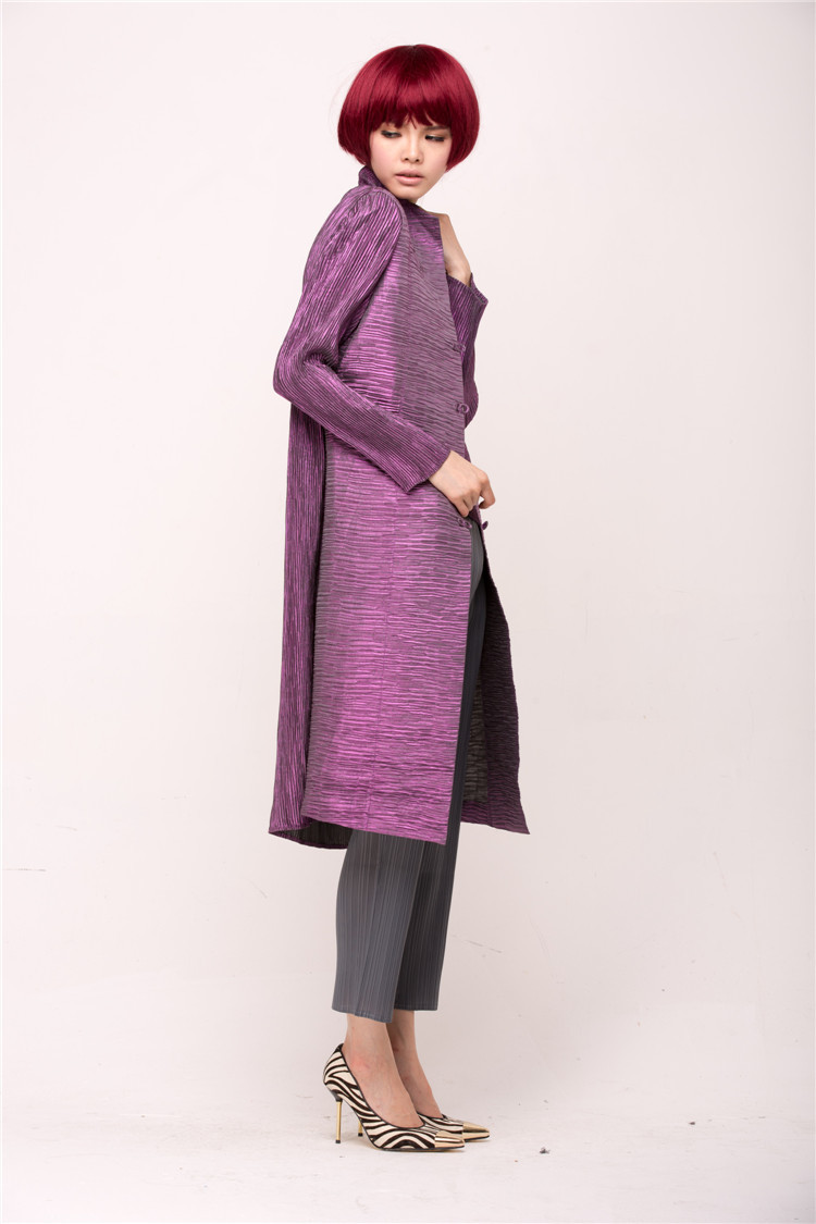 市女士风衣上衣 纯色<em>女装</em>外套 <em>上海女装工厂</em> A