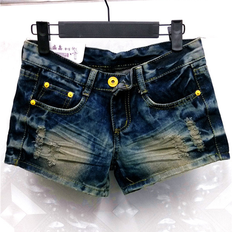 时尚<em>女式牛仔短裤中腰</em>弹力好修身牛仔热裤厂家