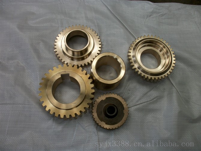 广州番禺电脑雕刻 电脑雕铣机加工 CNC精密加工 花辊雕刻加工等