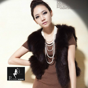 批发采购<em>皮草</em>-新款貉子毛<em>小马甲皮草</em>外套支持
