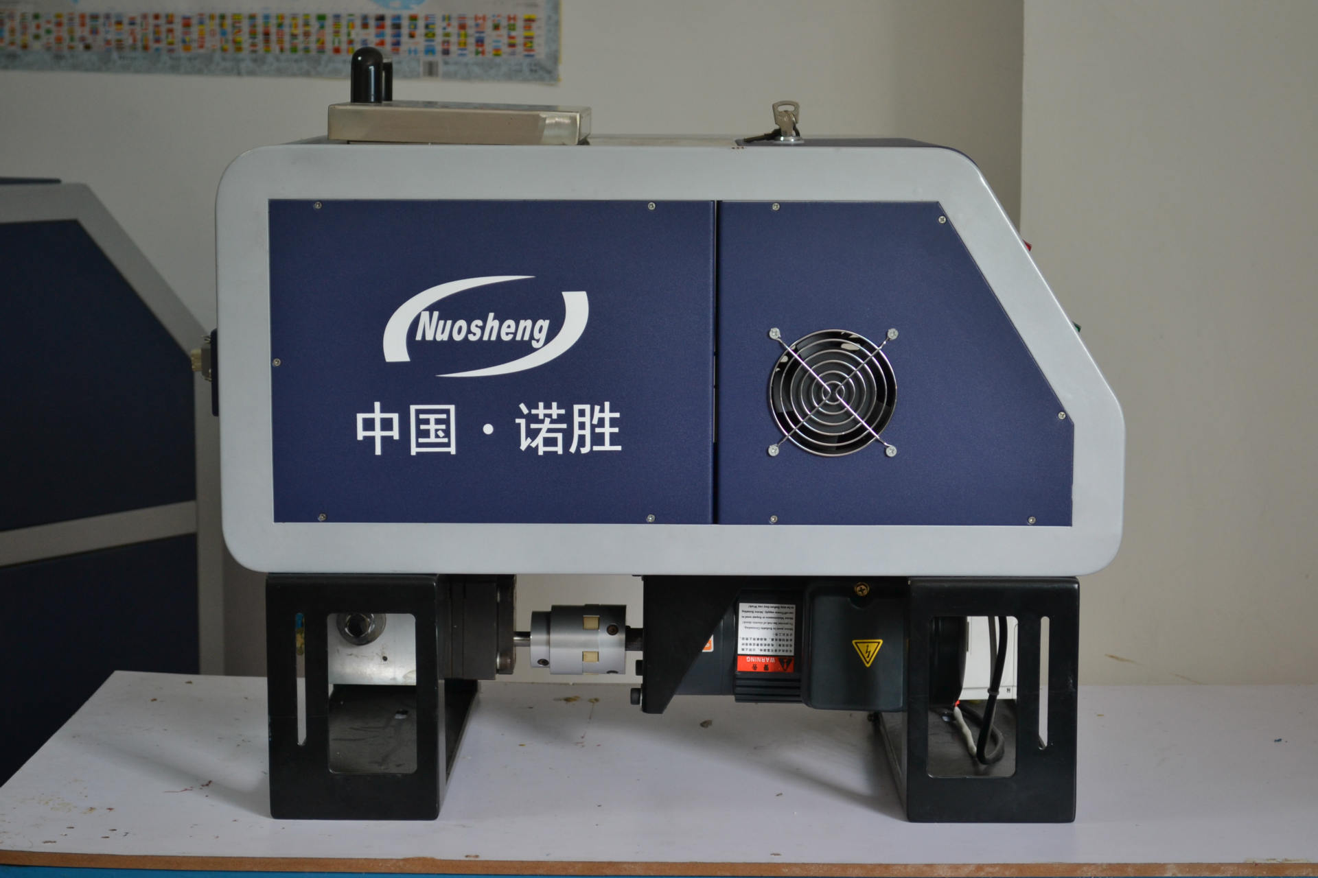 深圳热熔胶机器