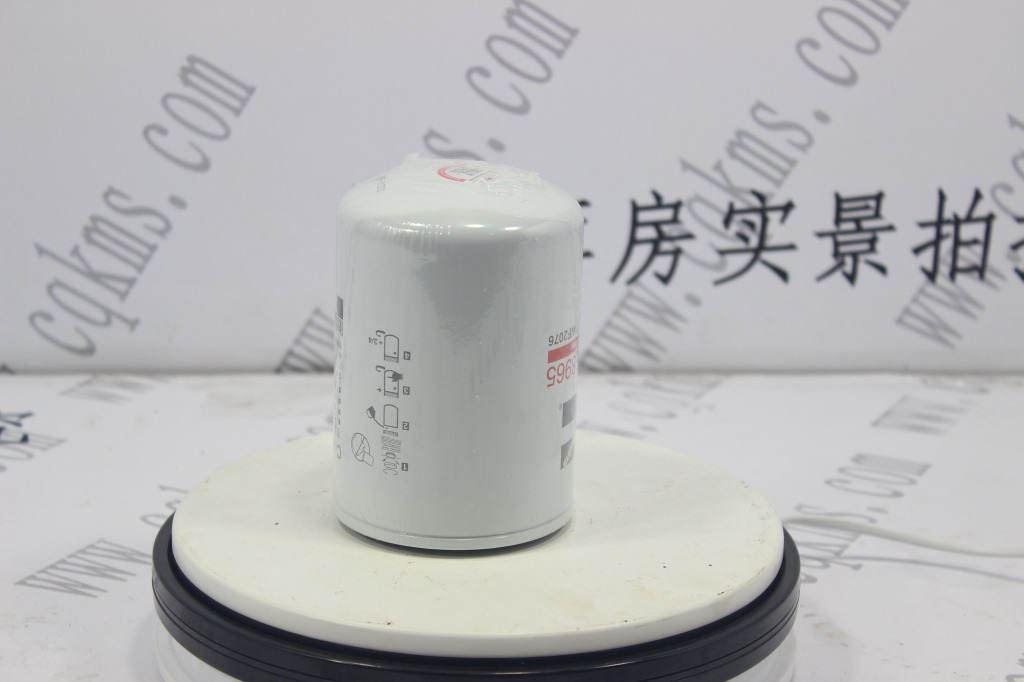 kms00097-WF2076-康明斯水滤清器-用于NT855康明斯发动机-参考规格长13.7*直径9.3CM-参考重量1.18kg-图片4