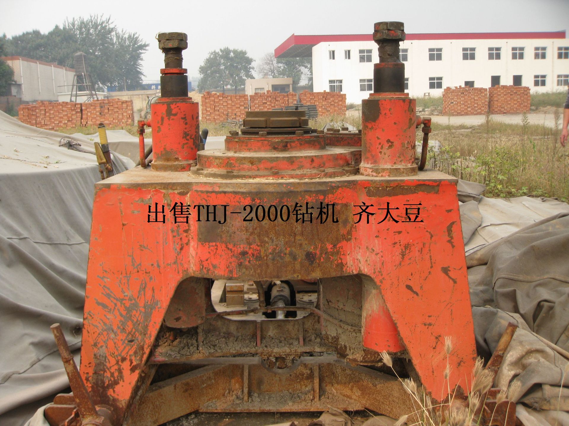 流量260l/min压力7mpa 2011年8月 石煤机 钻机   thj-2000
