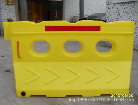 黄色三孔水马.jpg_460x460