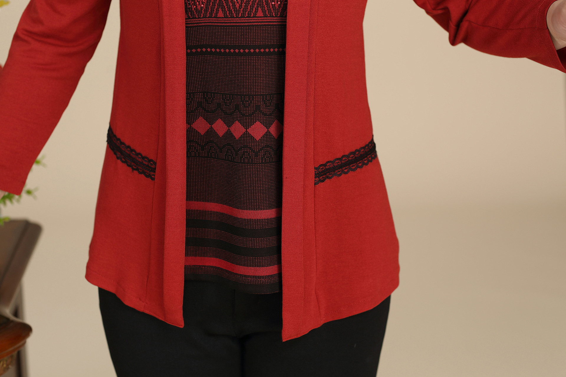 <em>批发</em>采购中老年女装-中老年<em>秋装</em>新款<em>女外套</em>假