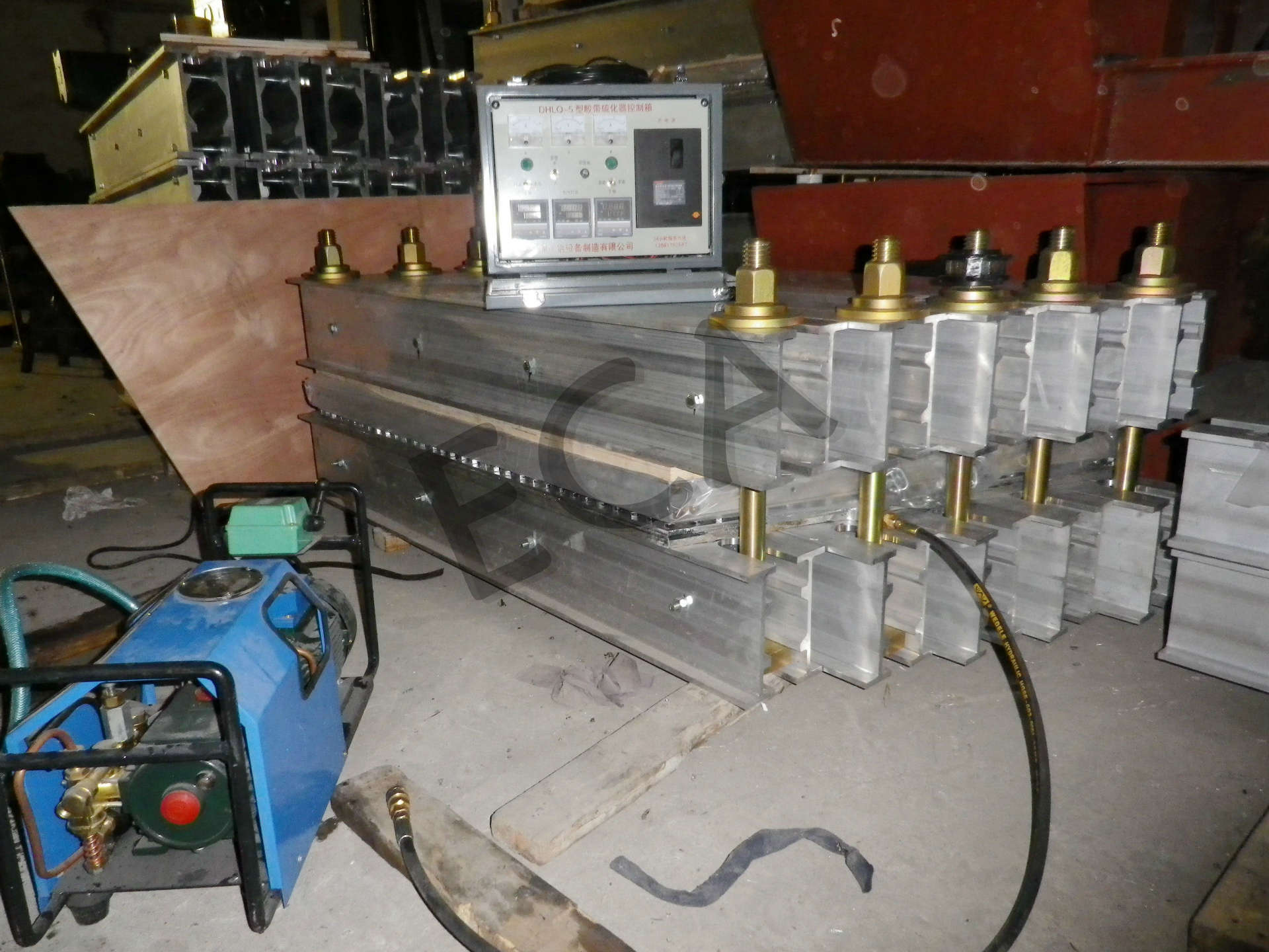 电热式防爆硫化器、井下矿用隔爆型修补器、硫