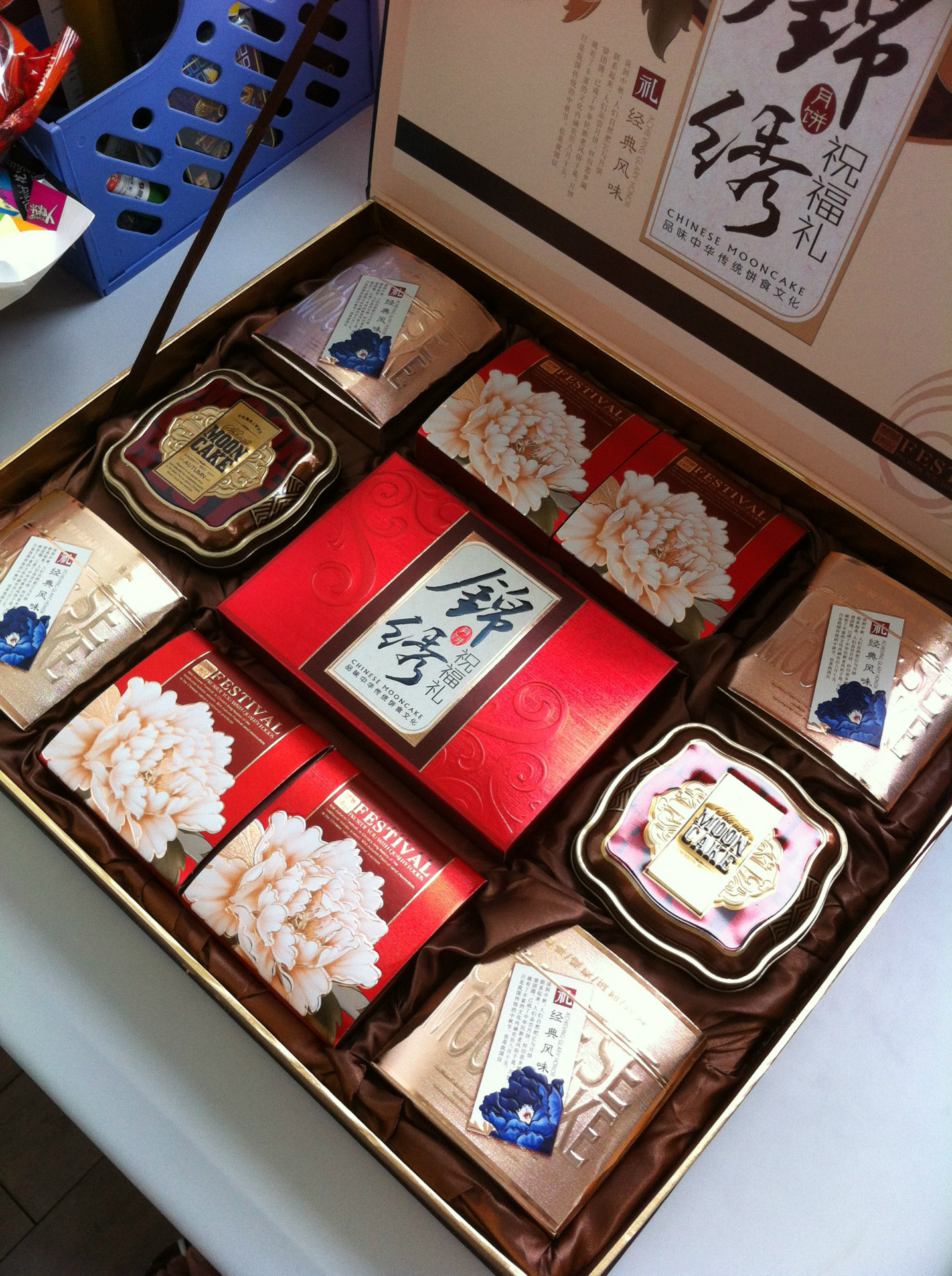 14年中秋隆重推出超高端禮盒月餅 1250g榮耀故里 客戶送禮佳品