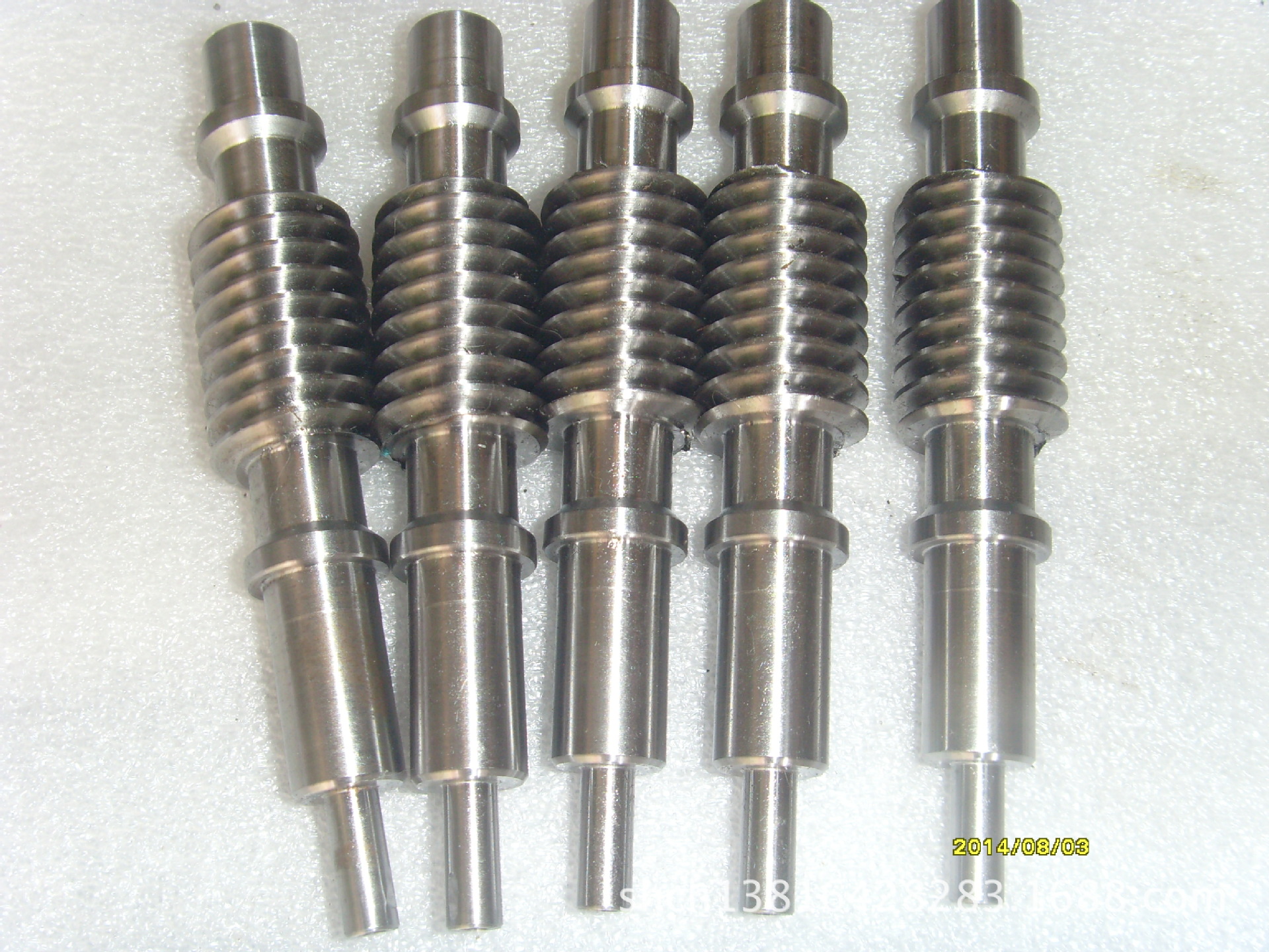 承接各种材料蜗轮、蜗杆加工