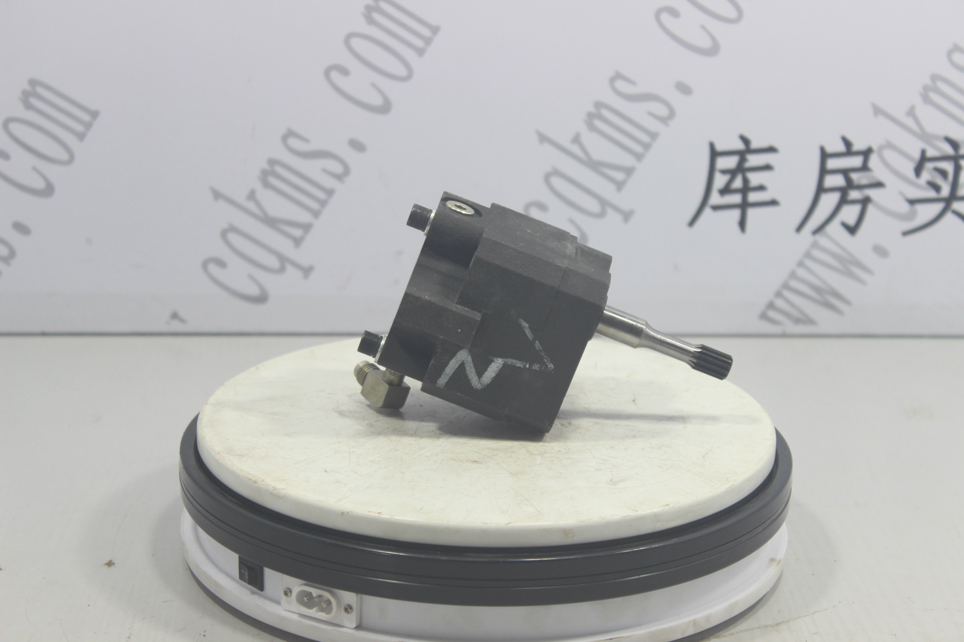 kms00766-3034219-齿轮泵总成----参考重量2KG-2KG图片3