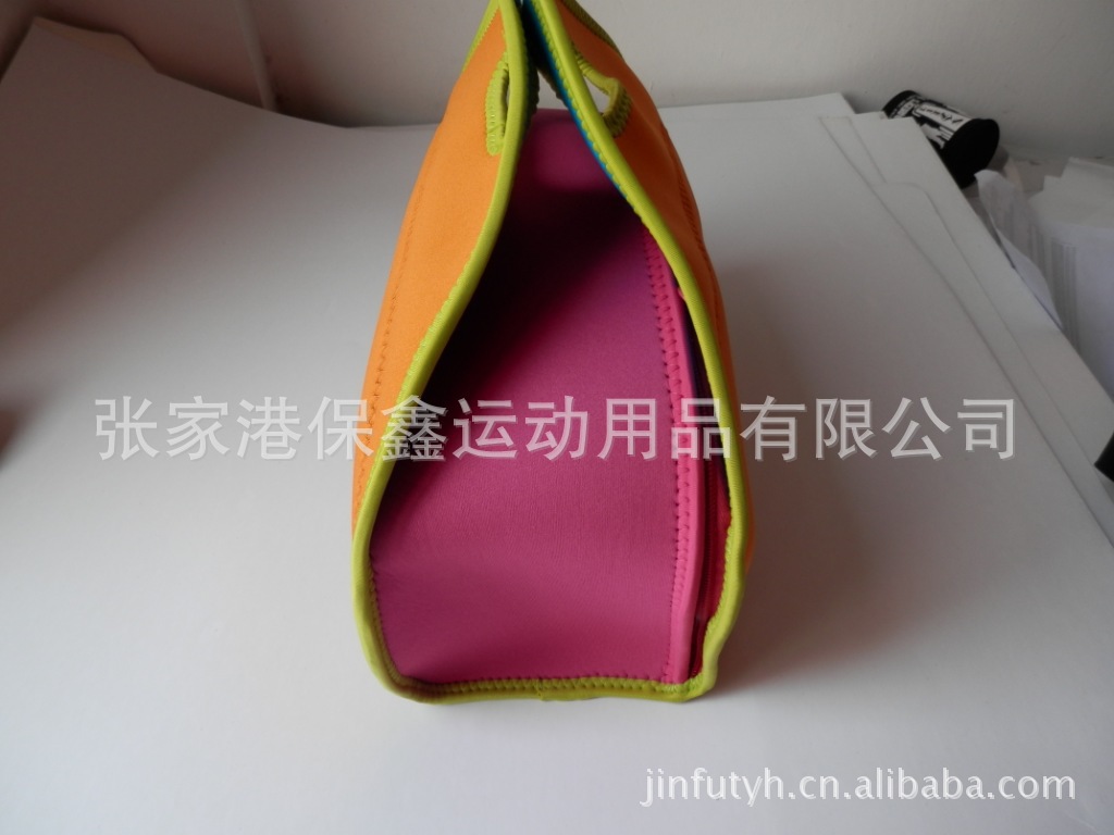 713348013_1999914405