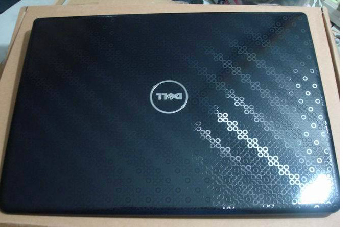 dell n4020 笔记本电脑 双核2.3 g 花纹烤漆版 热买中