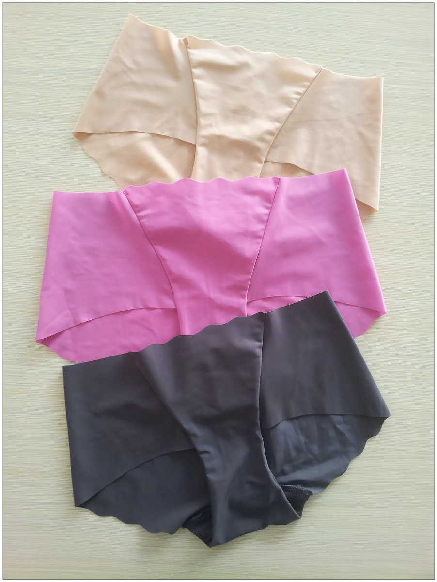 【日本内衣著名<em>品牌</em>原单波边无痕<em>女士</em>时尚<em>内裤</em>