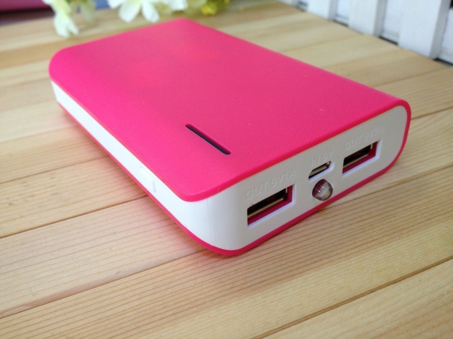 十大充电宝-移动电源品牌_充电宝跟移动电源_移动电源是充电宝吗