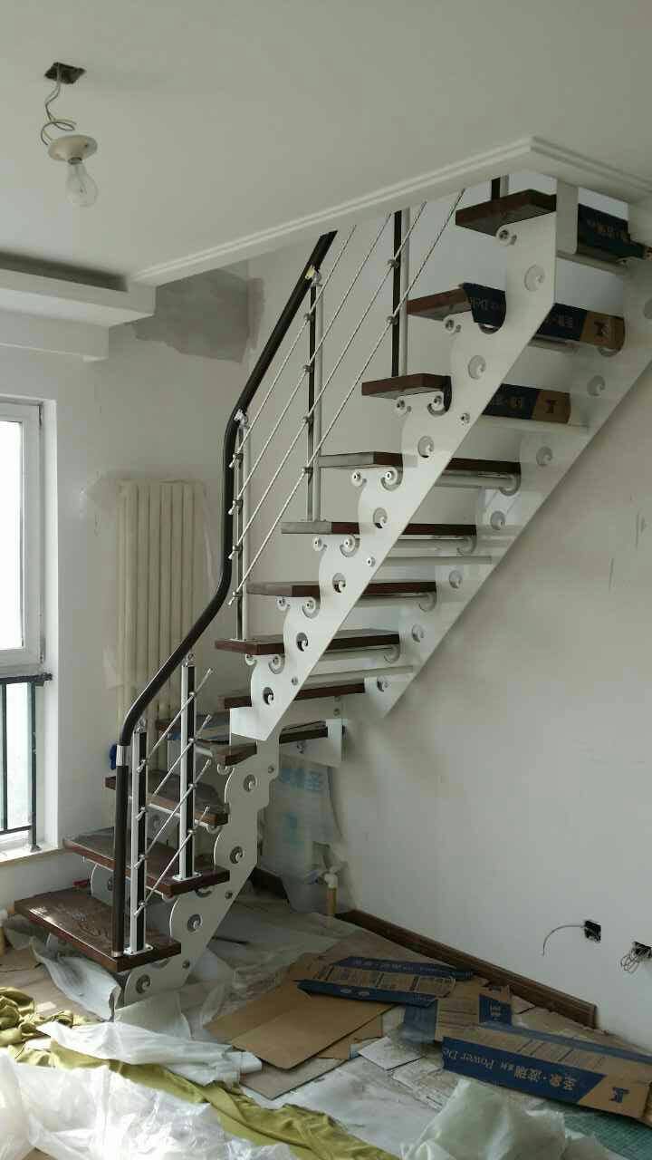 双梁钢木楼梯 家装旋转楼梯 简单实用 设计时尚 厂家出货