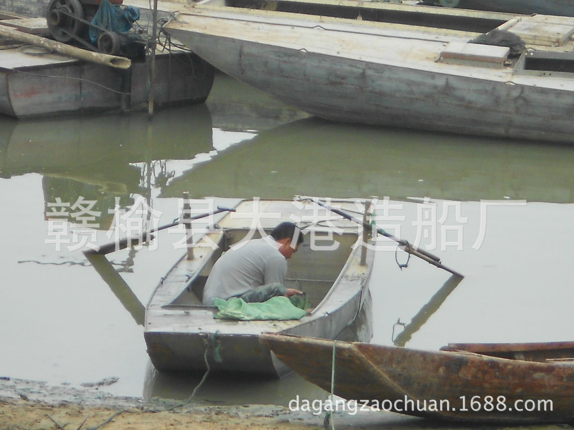 高品质铁船 小渔船价格无需刷油你塞麻 安全便捷