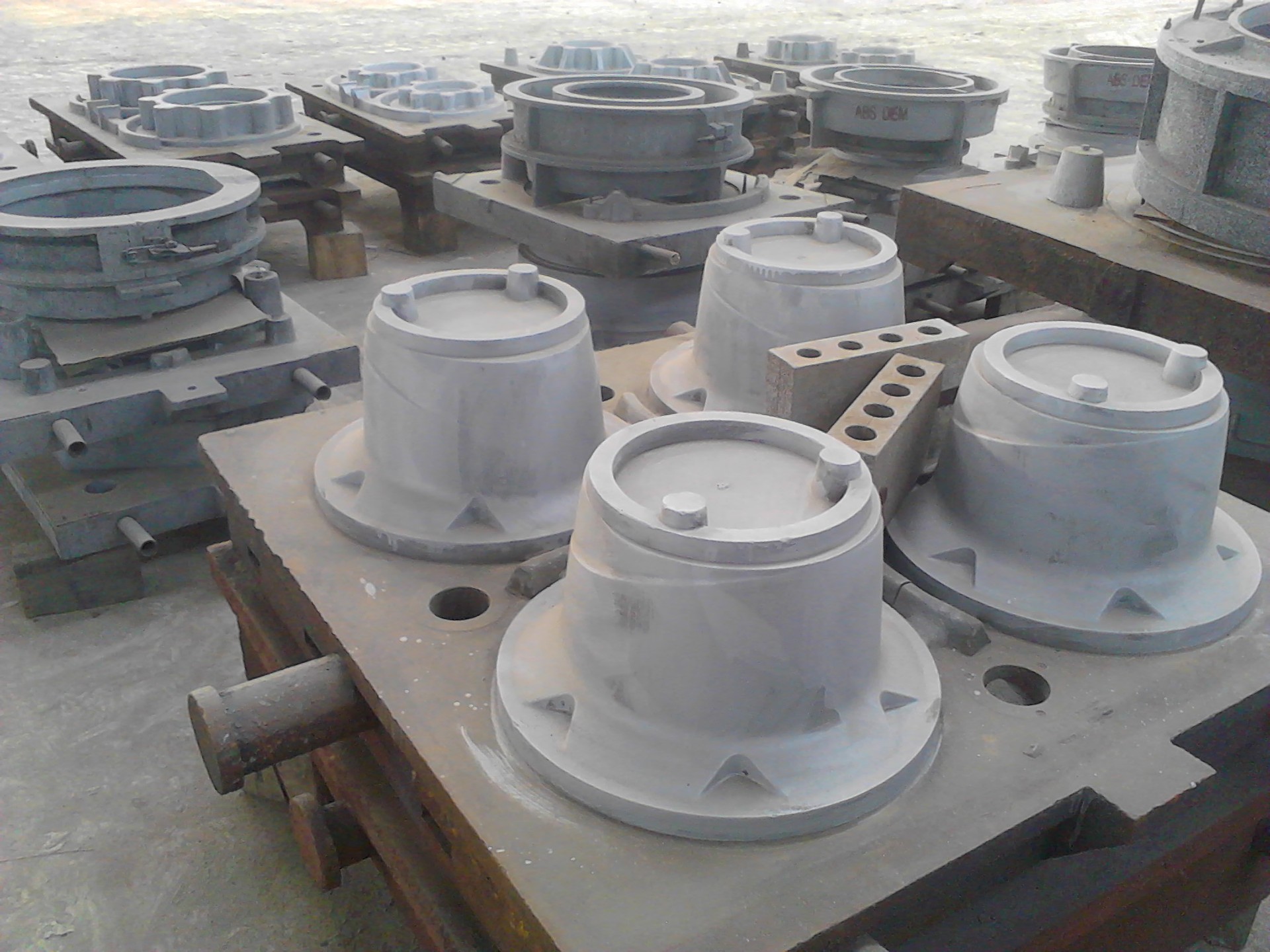 供应各种型号的树脂砂造型模具 图片