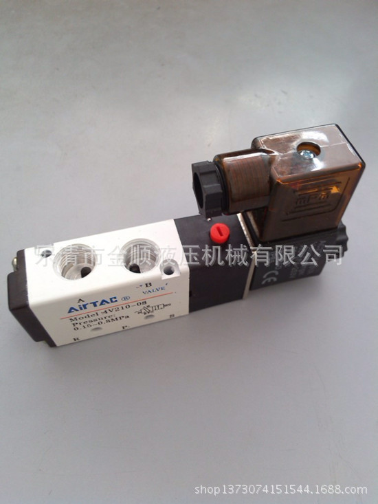 4V210-08 1