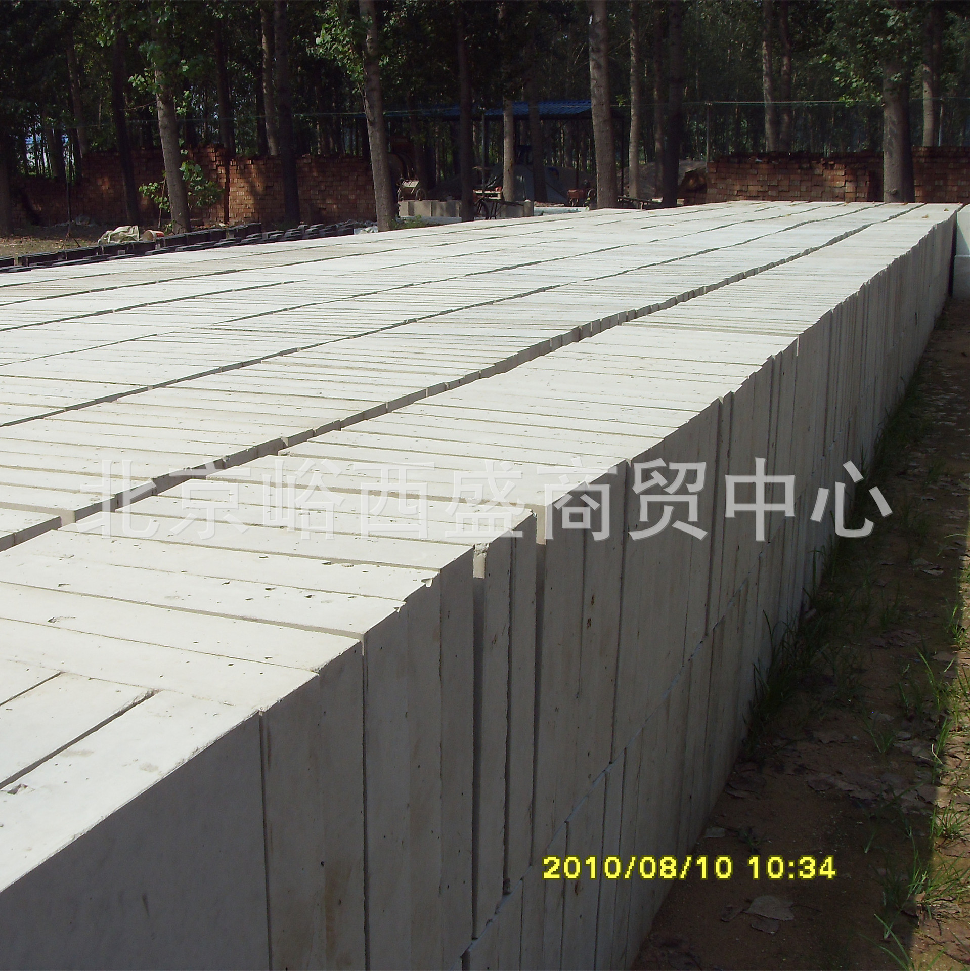 供应优质混凝土大方砖