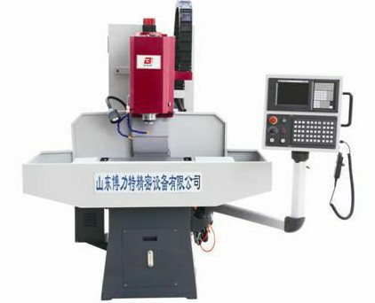 供应小型数控铣床 VM320(精度按国家标准控制)厂家直销