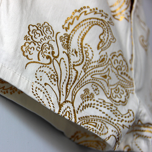 【新款女士<em>白色牛仔短裤</em> 刺绣小熊 <em>外贸原单</em>韩