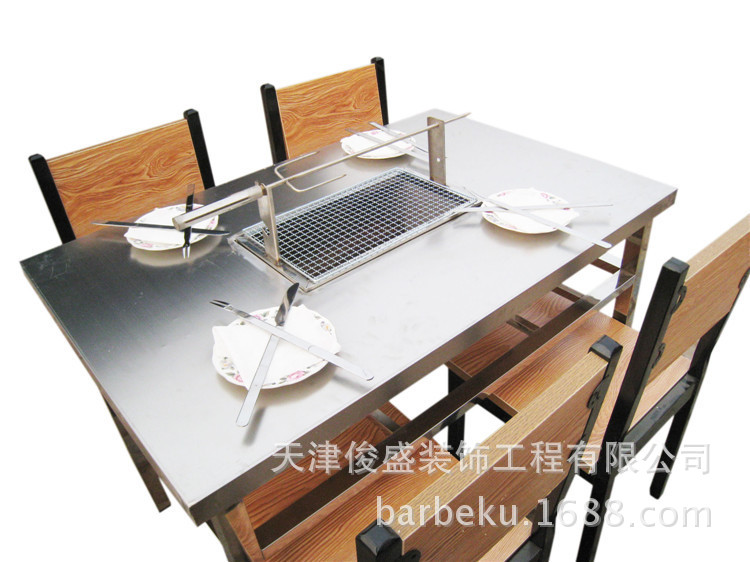 供应优质 不锈钢烤羊腿桌 烧烤桌下排烟烧烤桌厂家直销价格 中国