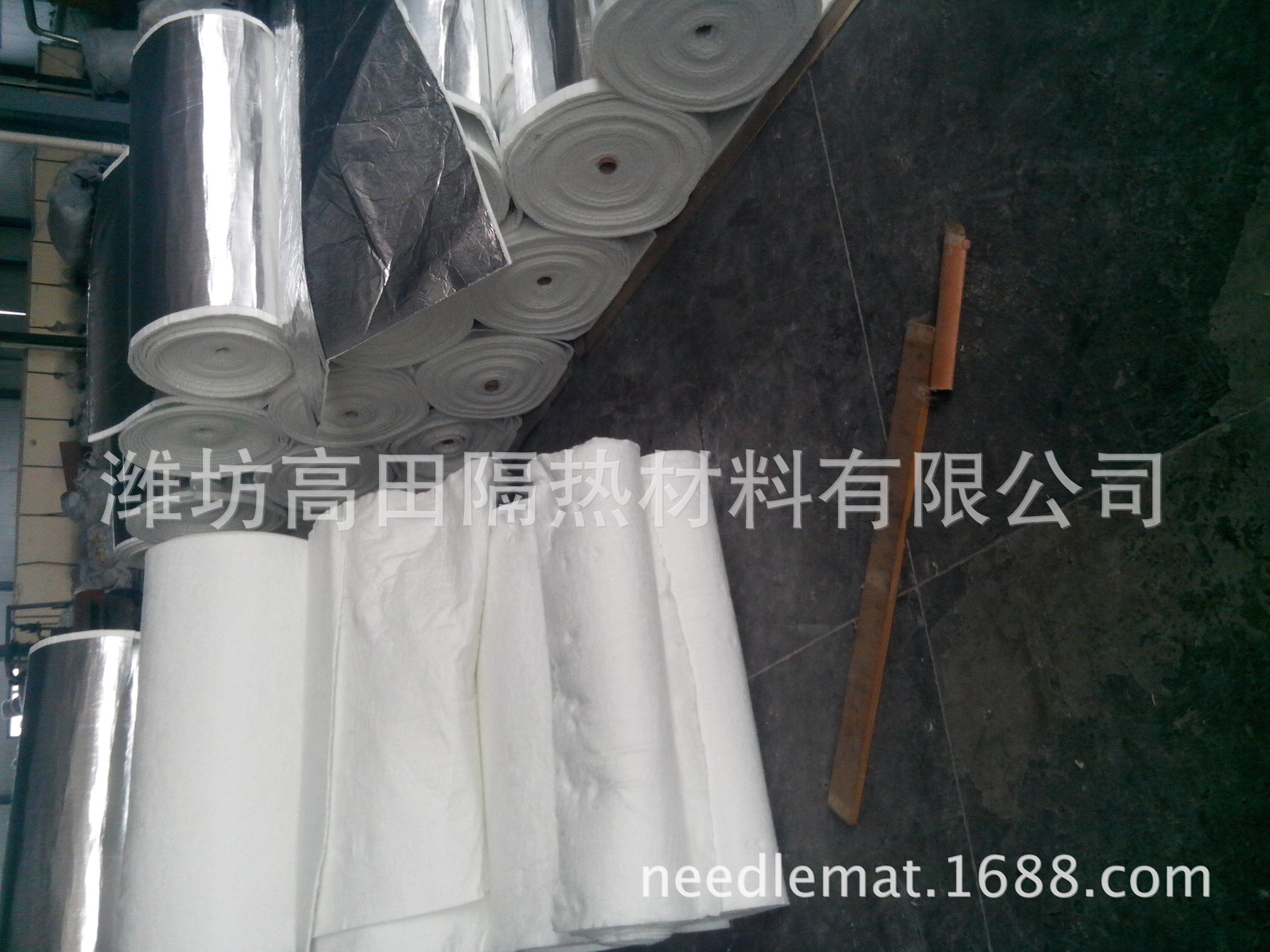 铝箔-屋面保温棉100mm厚离心玻璃棉加F40增