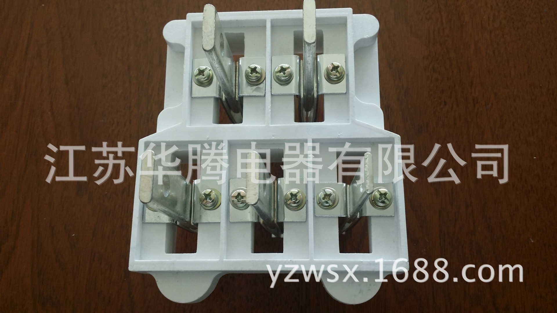 母线槽插接件三相五线制