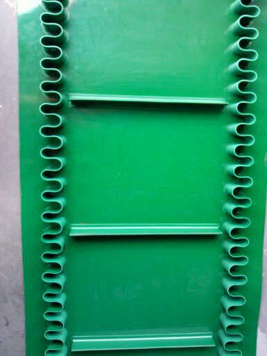 【PU挡条裙边输送带 PU挡板挡边输送带供应】