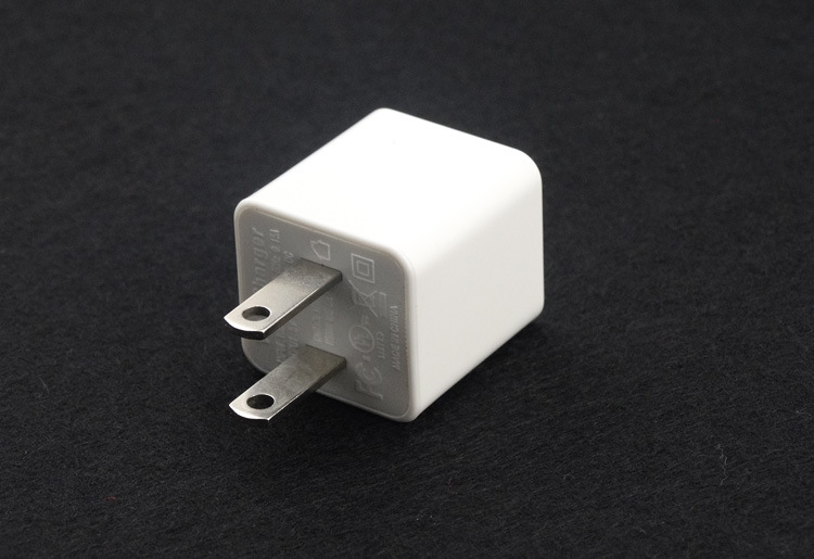 5V1A白USB详情2