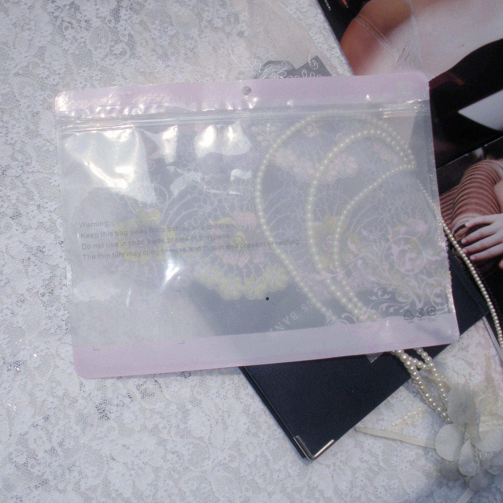 <em>文胸</em>-国内品牌<em>文胸</em> 鸡心<em>缩</em>折设计 性感LACE 上