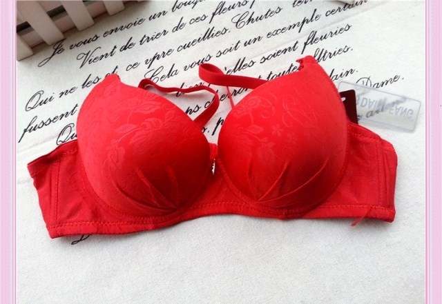 【热卖34-38一杯棉<em>尼龙胸罩</em>调整 - 带推高提花