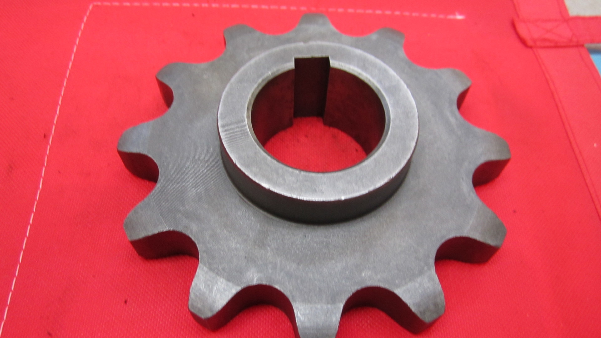 三一重工：公司控股子公司娄底市中兴液压件有限公司专门干液压油缸产品的研制出产