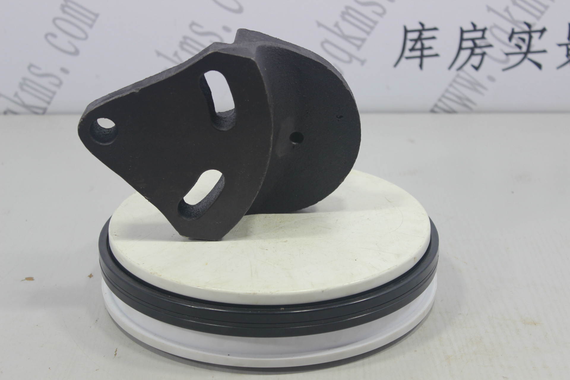 kms01484-3052988-风扇主轴-用于N14康明斯发动机-N14-参考规格高17*长19CM-参考重量4.2-4.2图片6