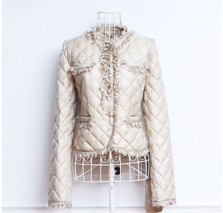<em>短款羽绒服女款</em> 欧洲站羽绒服 羽绒服<em>半成品</em>批