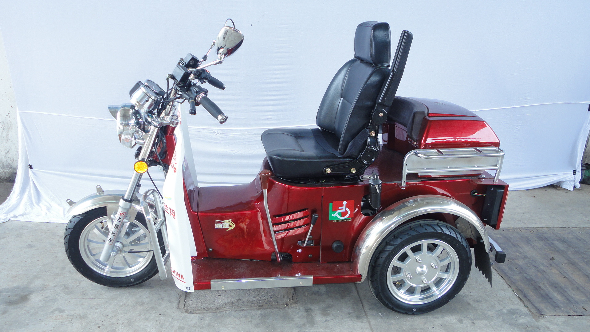 残疾人/老年人 机动轮椅燃油 三轮 摩托代步车jch50qzc-3c