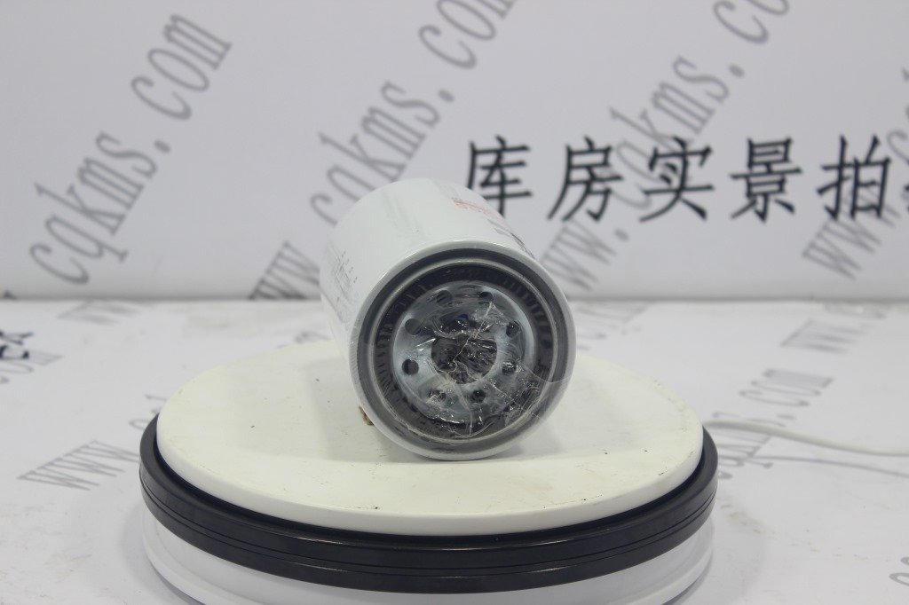 kms00097-WF2076-康明斯水滤清器-用于NT855康明斯发动机-参考规格长13.7*直径9.3CM-参考重量1.18kg-图片5
