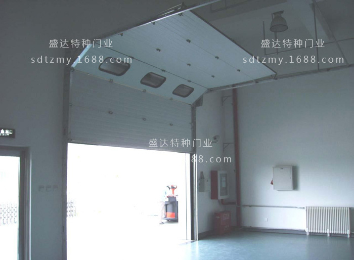 翻板门案例1