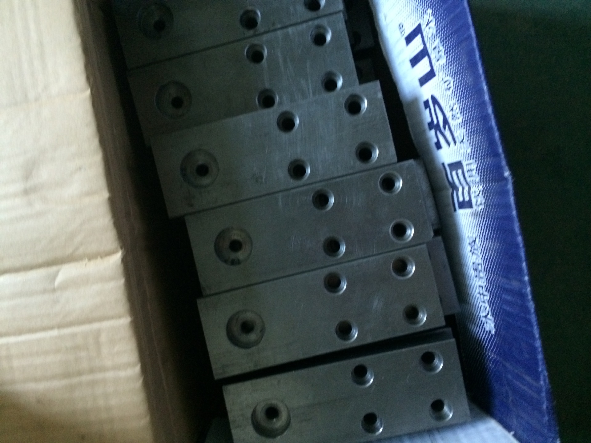 CNC加工中心大小批量加工、食品机械烤箱配件加工、五金件加工