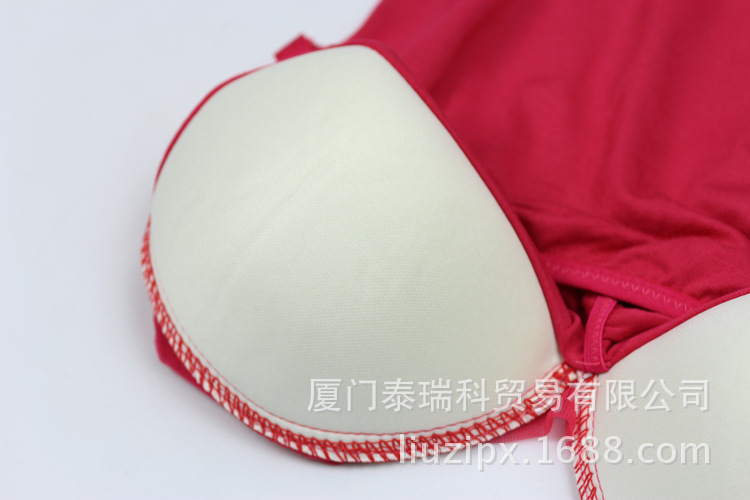 【维多利亚莫代尔棉带胸垫背心带肩<em>吊带</em>无痕文