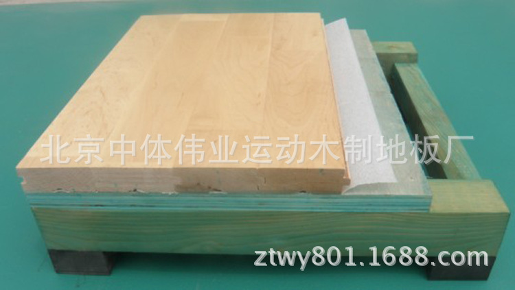 羽毛球馆比赛专用枫木运动木地板 图片