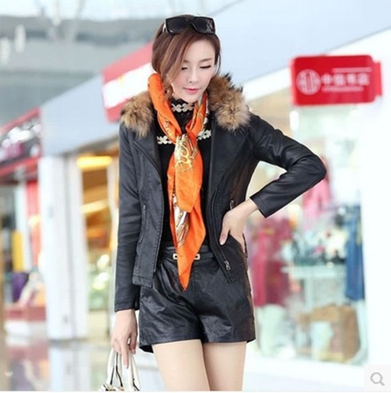 皮衣-<em>中老年长款短裤</em>pu加棉皮衣男女款--阿里巴