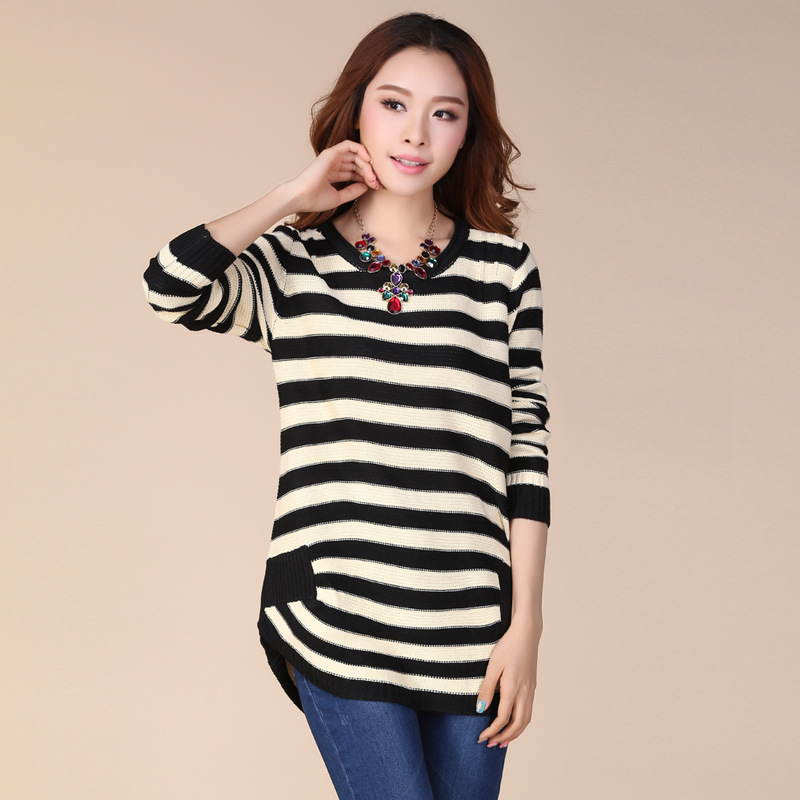 2014春秋装款韩版百搭<em>女装宽松毛衣</em>中长款条